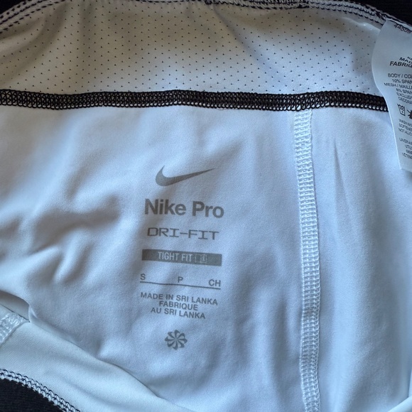 NikePro compression - Picture 3 of 3